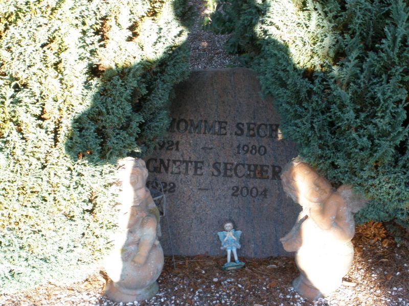 Momme Secher.JPG